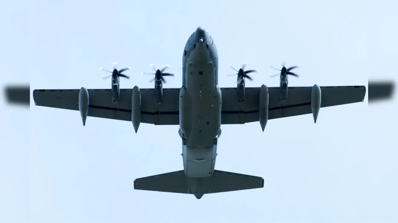Avião dos EUA usado na captura de Maduro pousa no Brasil para treinamento